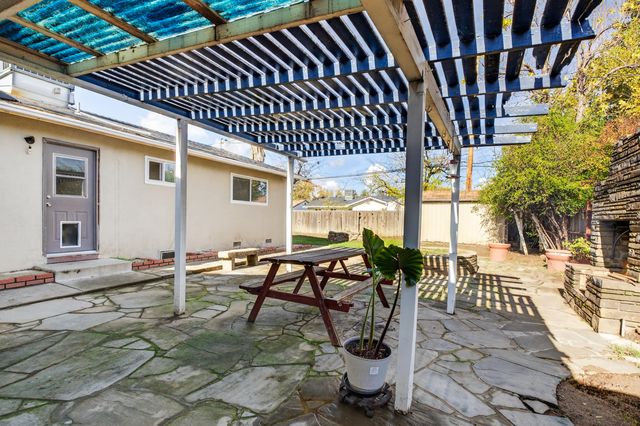 2006 Wilder Drive, Redding, CA 96001