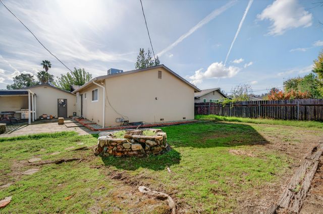 2006 Wilder Drive, Redding, CA 96001