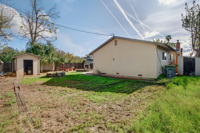 2006 Wilder Drive, Redding, CA 96001