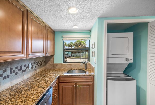 2390 OCEAN SHORE BOULEVARD 1040, Ormond Beach, FL 32176
