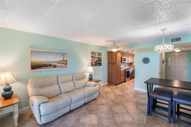 2390 OCEAN SHORE BOULEVARD 1040, Ormond Beach, FL 32176