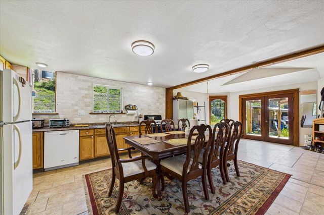 3105 China Creek Road, Redway, CA 95560