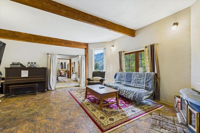 3105 China Creek Road, Redway, CA 95560