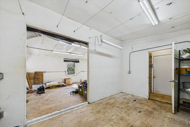 3105 China Creek Road, Redway, CA 95560