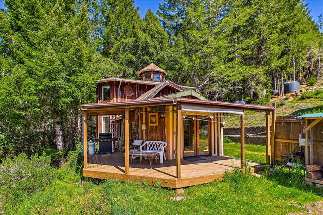 3105 China Creek Road, Redway, CA 95560