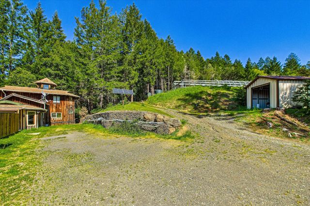 3105 China Creek Road, Redway, CA 95560