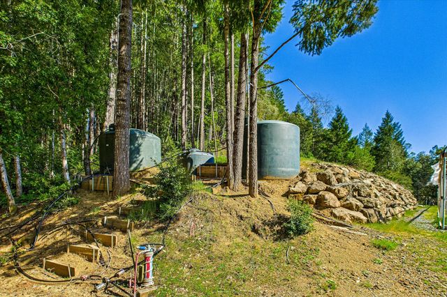 3105 China Creek Road, Redway, CA 95560