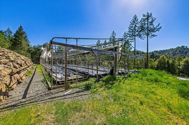 3105 China Creek Road, Redway, CA 95560