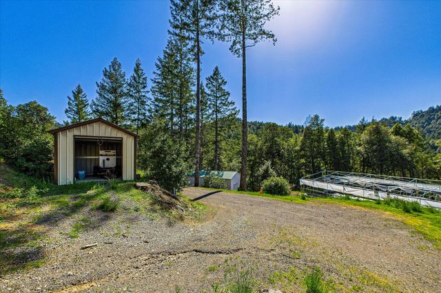 3105 China Creek Road, Redway, CA 95560