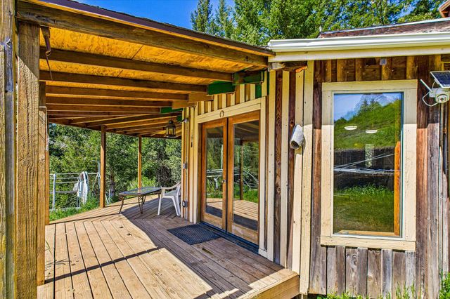 3105 China Creek Road, Redway, CA 95560