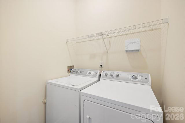 15558 Stronvar House Lane, Charlotte, NC 28277