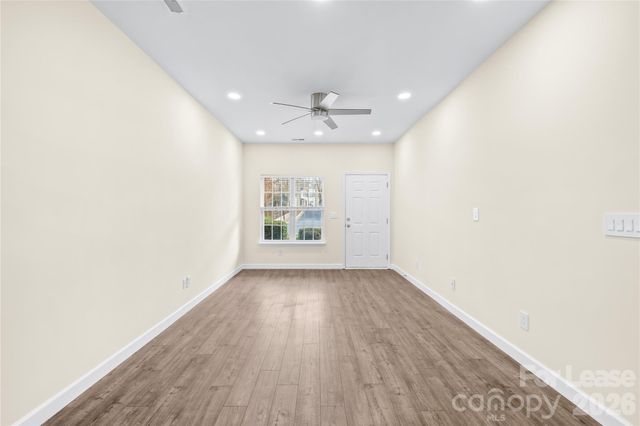 15558 Stronvar House Lane, Charlotte, NC 28277