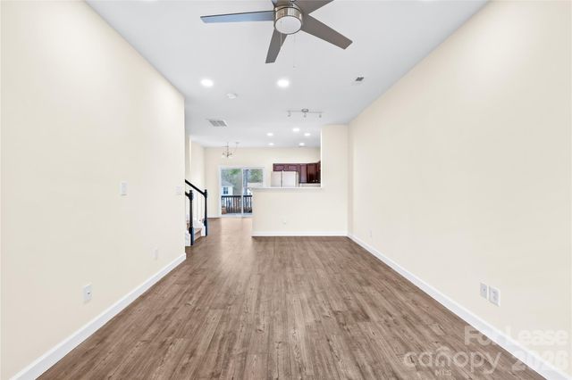 15558 Stronvar House Lane, Charlotte, NC 28277