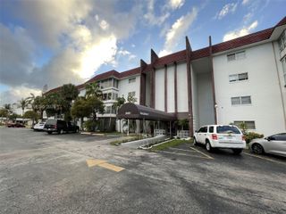 2061 NW 47th Ter 306, Lauderhill, FL 33313