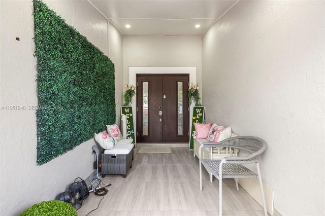 20134 W Lake Dr, Hialeah, FL 33015