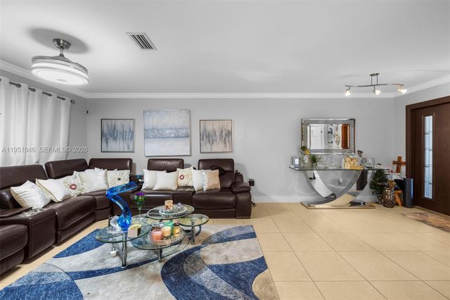 20134 W Lake Dr, Hialeah, FL 33015