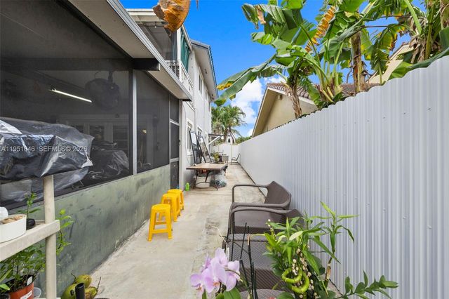 20134 W Lake Dr, Hialeah, FL 33015