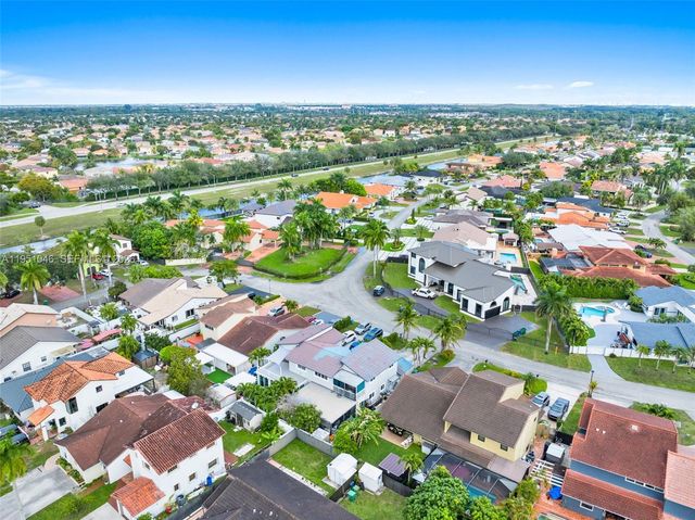 20134 W Lake Dr, Hialeah, FL 33015