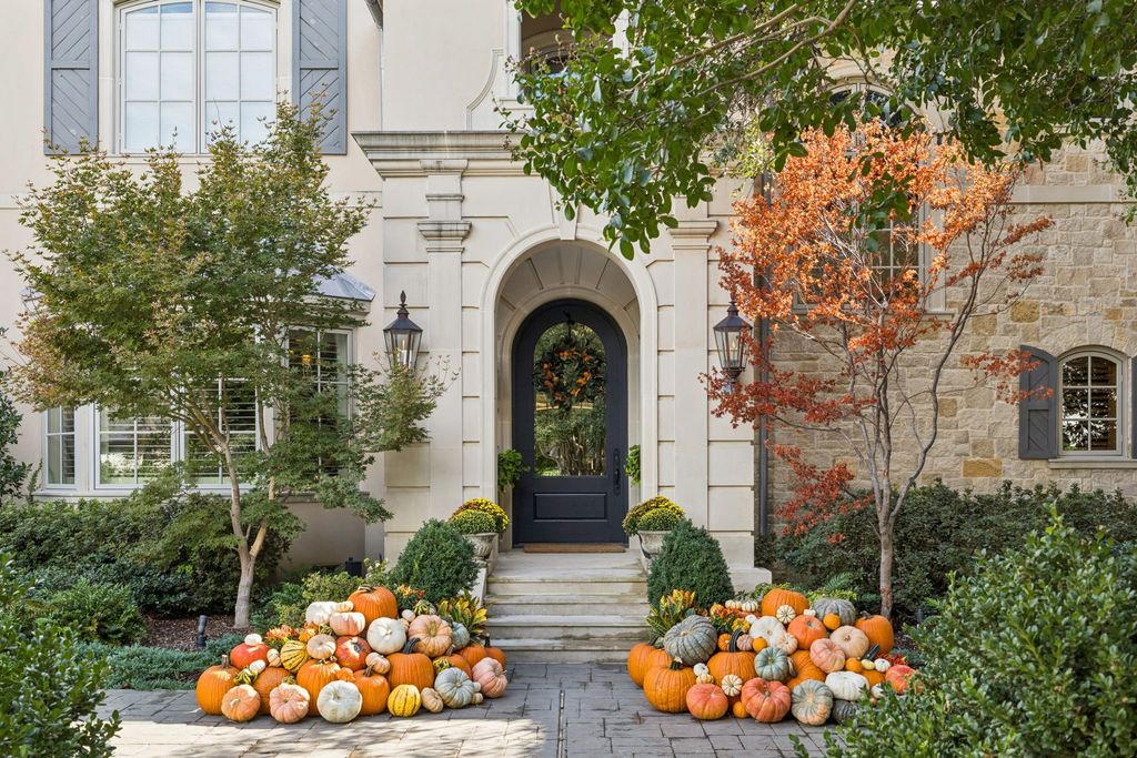 10342 Woodford Drive, Dallas, TX 75229