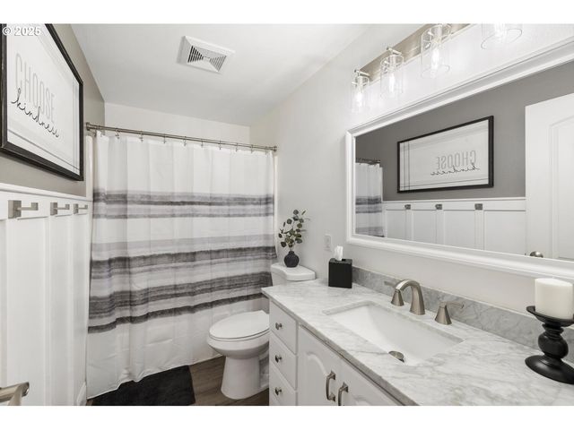 10402 Ne 95TH St, Vancouver, WA 98662