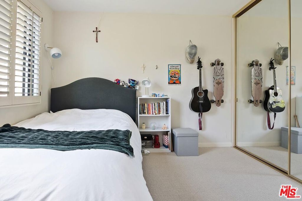 Image 32 of property listing at 2132 Century Park Lane 303, Los Angeles, CA 90067