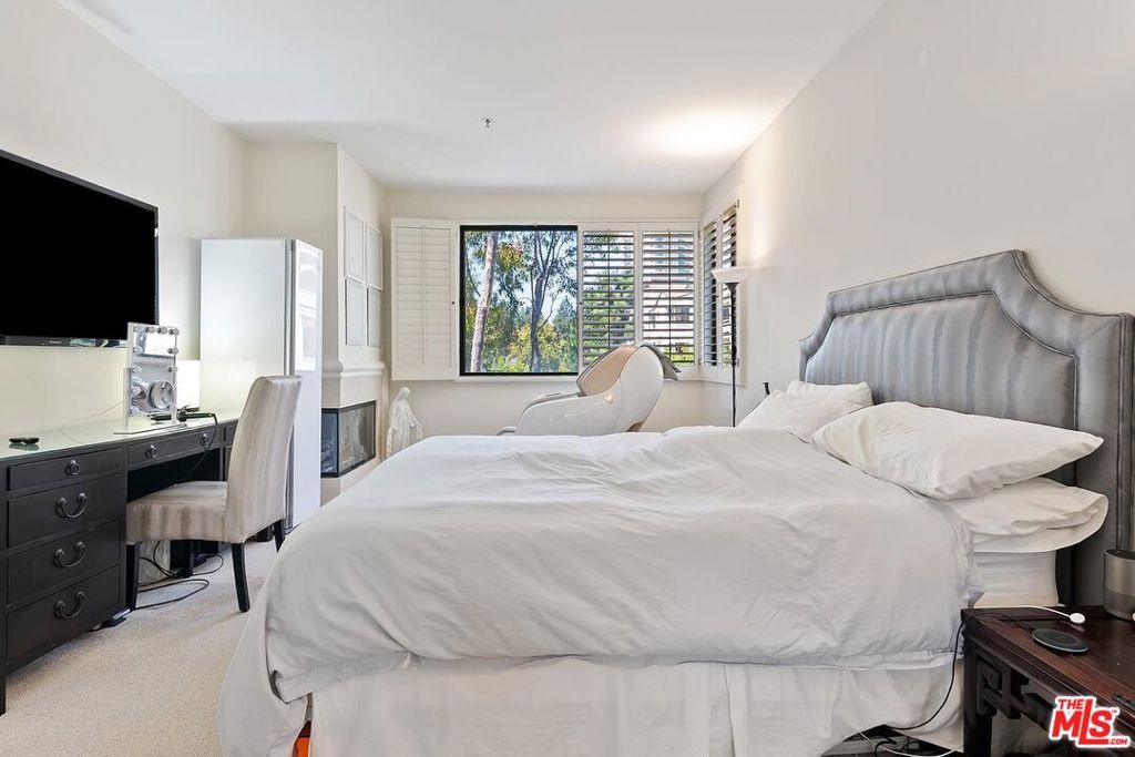 Image 34 of property listing at 2132 Century Park Lane 303, Los Angeles, CA 90067