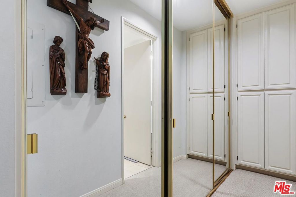 Image 39 of property listing at 2132 Century Park Lane 303, Los Angeles, CA 90067