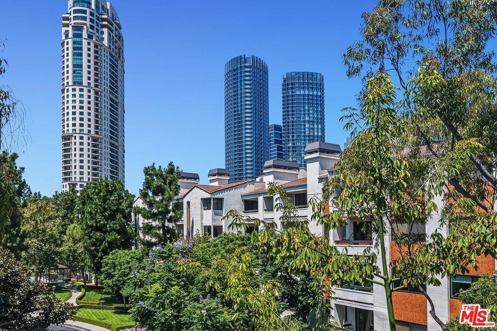Image 41 of property listing at 2132 Century Park Lane 303, Los Angeles, CA 90067