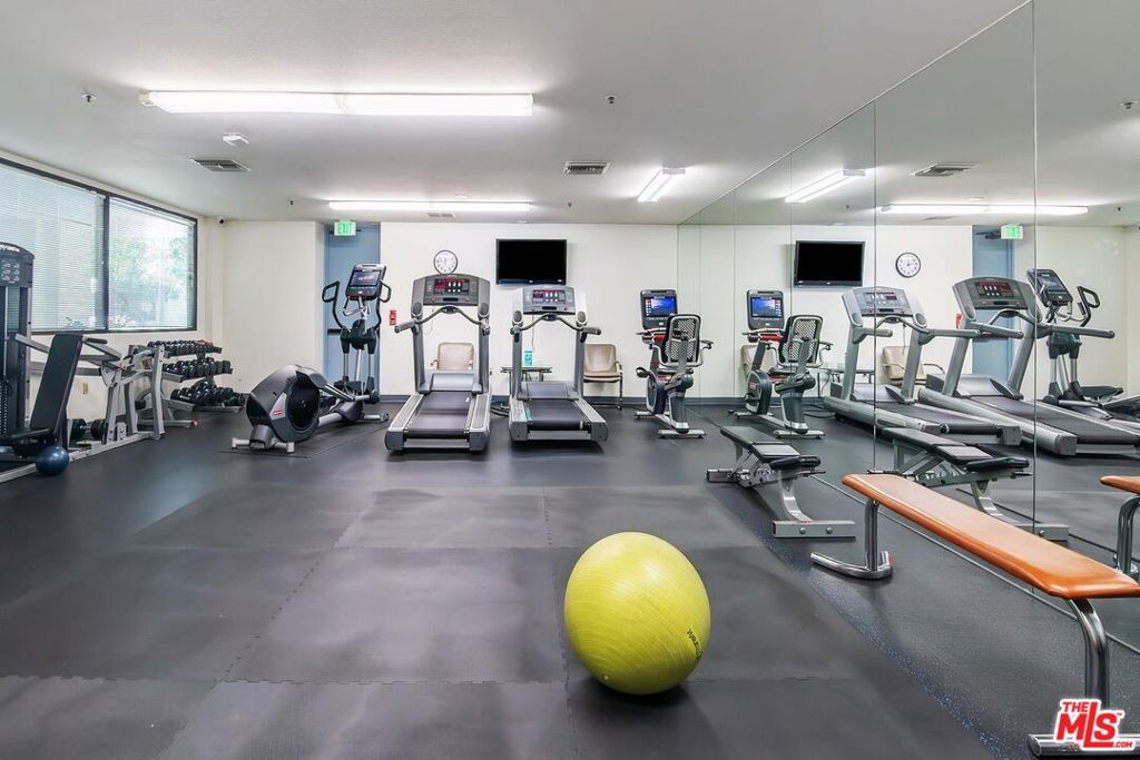 Image 43 of property listing at 2132 Century Park Lane 303, Los Angeles, CA 90067