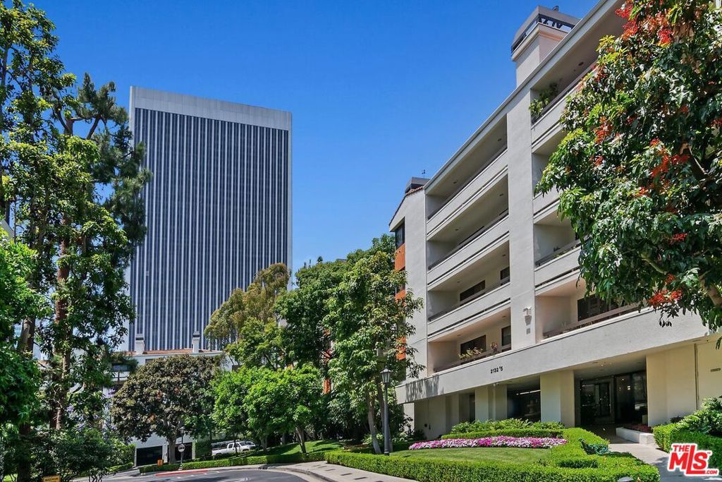 Image 6 of property listing at 2132 Century Park Lane 303, Los Angeles, CA 90067