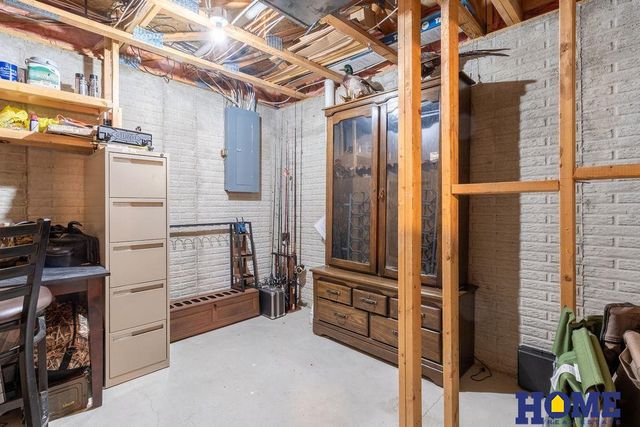 2240 Philadelphia Drive, Lincoln, NE 68521