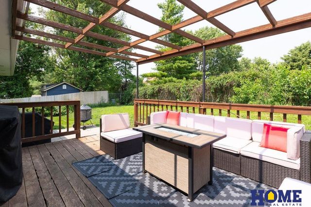 2240 Philadelphia Drive, Lincoln, NE 68521
