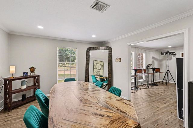 5823 Havenwoods, Houston, TX 77066