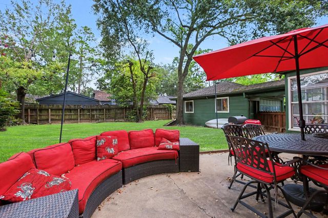 5823 Havenwoods, Houston, TX 77066