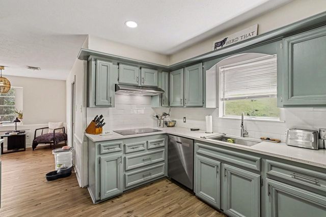 5823 Havenwoods, Houston, TX 77066