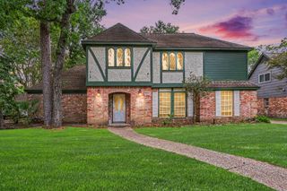 5823 Havenwoods, Houston, TX 77066