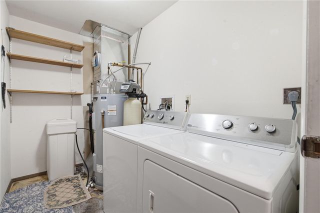 1341 S Elm Street, West Carrollton, OH 45449