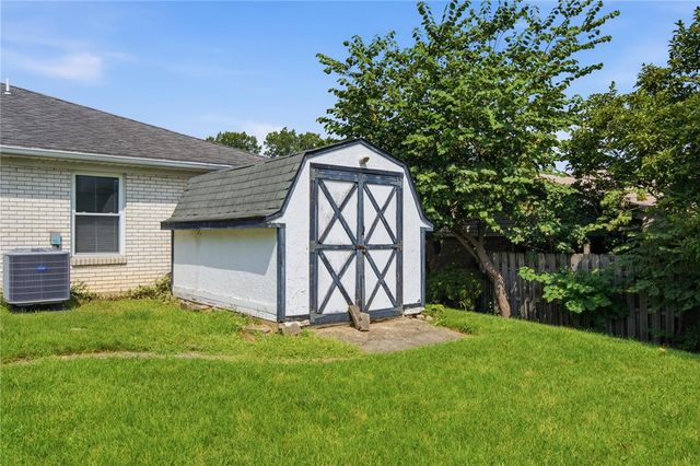 1341 S Elm Street, West Carrollton, OH 45449