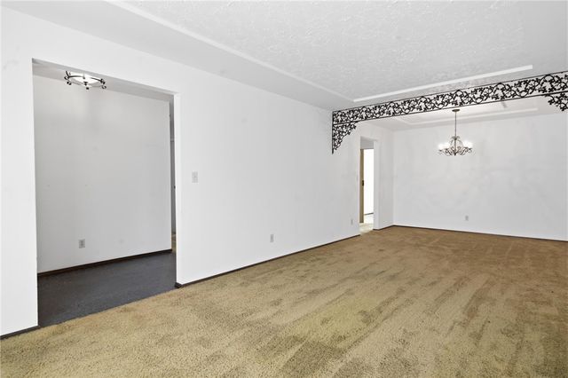 1341 S Elm Street, West Carrollton, OH 45449