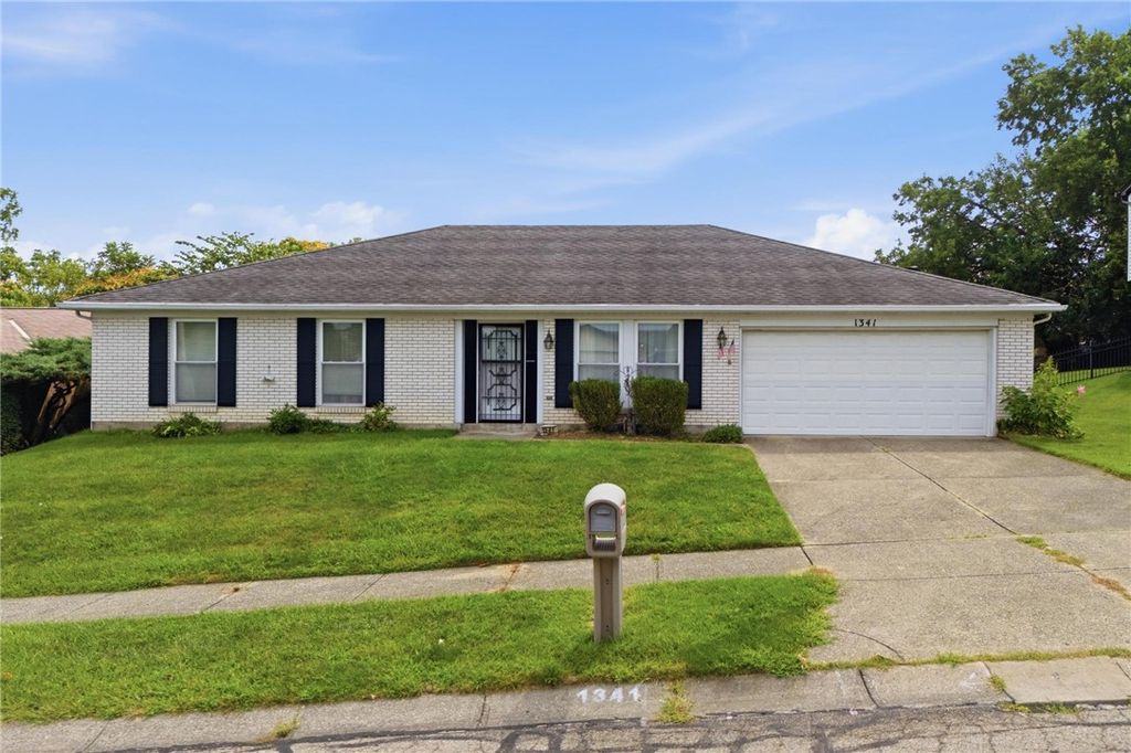 1341 S Elm Street, West Carrollton, OH 45449