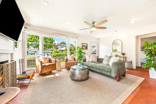 723 Arenas, La Jolla, CA 92037