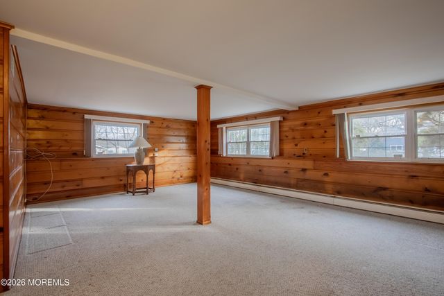 19 Meadow Drive, Tinton Falls, NJ 07724