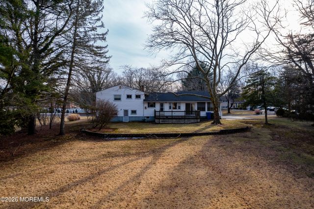 19 Meadow Drive, Tinton Falls, NJ 07724