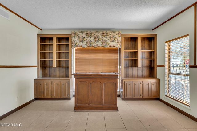 2153 Trawood Drive, El Paso, TX 79935