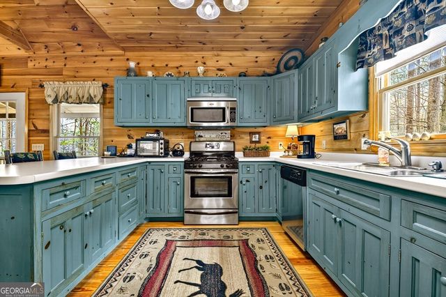 186 Stegall Mill Trail, Ellijay, GA 30536