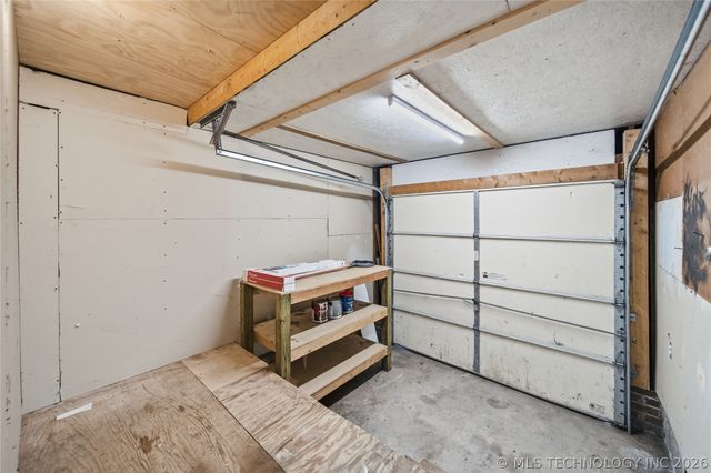 1126 E 49th Place, Tulsa, OK 74105