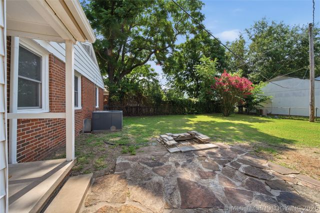 1126 E 49th Place, Tulsa, OK 74105