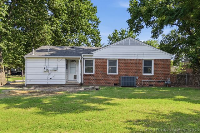1126 E 49th Place, Tulsa, OK 74105