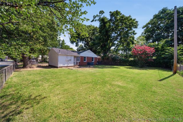 1126 E 49th Place, Tulsa, OK 74105