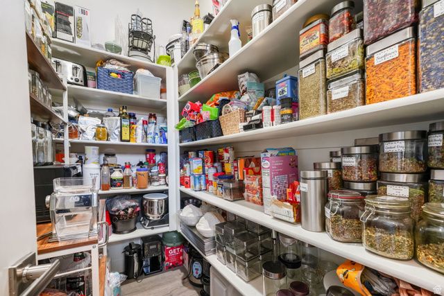 53 E MOORHEN DR, Saratoga Springs, UT 84045